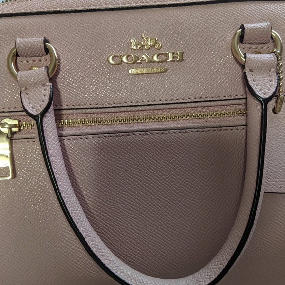 Coach bag 💕 - Picture 2 of 14